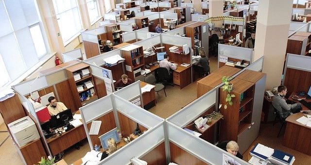 5 Tips for Creating a Positive and Productive Office Environment