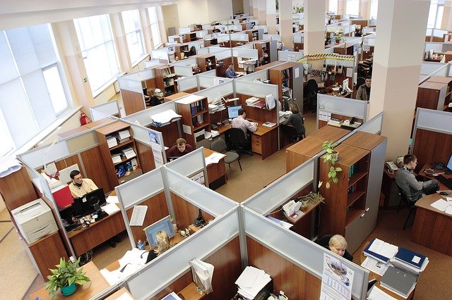5 Tips for Creating a Positive and Productive Office Environment