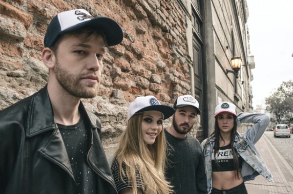 How To Find Suppliers For Branded Hats