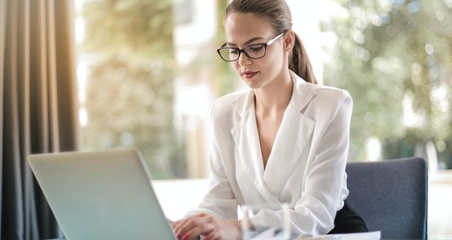 Online Entrepreneurs Still Contend With These Four Essential Storefront Responsibilities
