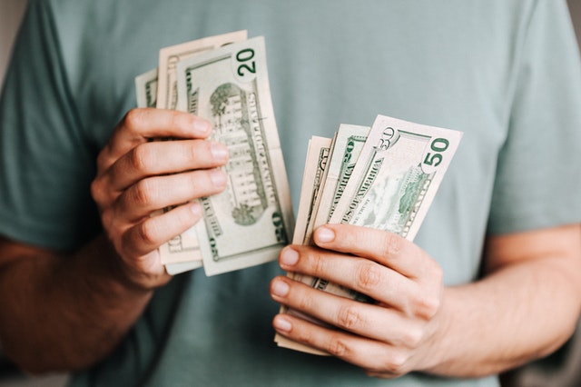 Thinking of Investing? Follow These 6 Tips for Beginners