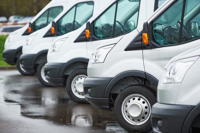 Running a Fleet of Vehicles? 6 Easy Ways to Save on Fleet Costs, Tips to Ensure Efficient Fleet Management