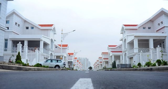 Investing in Residential vs. Commercial Real Estate
