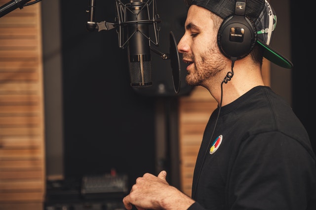 3 Ways in Which Starting a Podcast Can Benefit Your Business