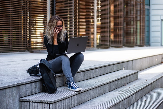 How Millennials and Gen Z Can Turn Savings into Investments