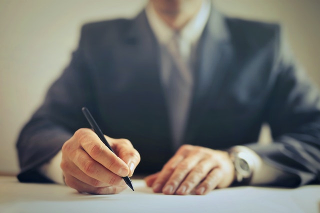 Reasons to Hire a Business Lawyer
