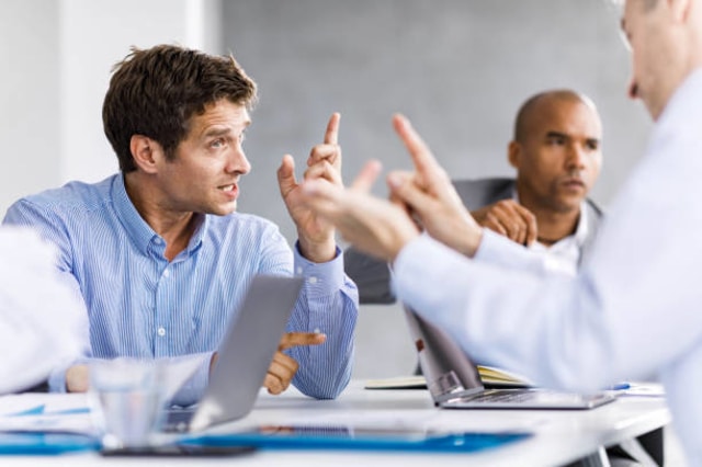 Reasons a Partnership Agreement May Fall Apart