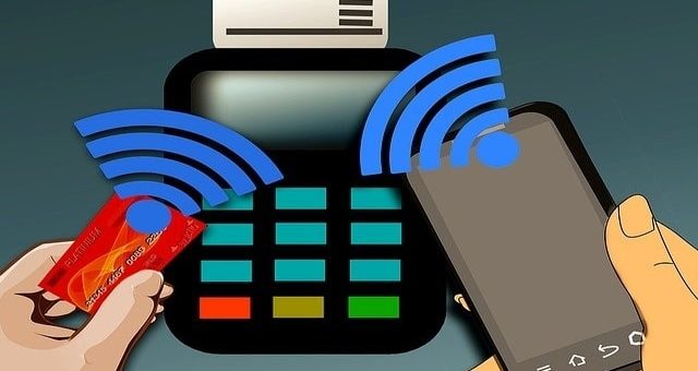 Benefits of Contactless Payments For High-Risk Businesses