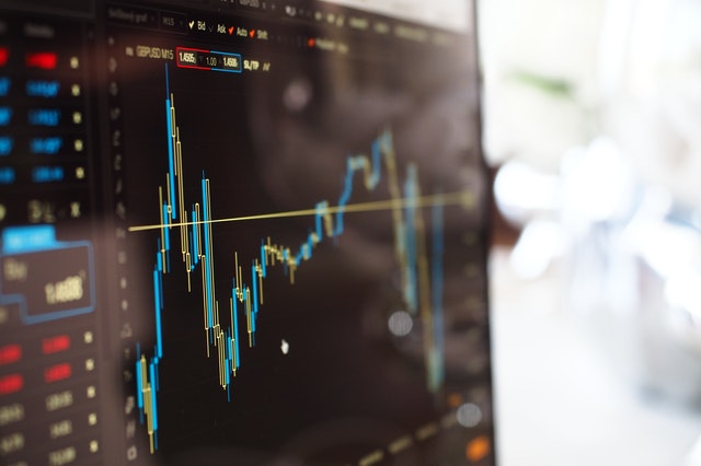 Factors To Consider When Selecting A Trading Platform 