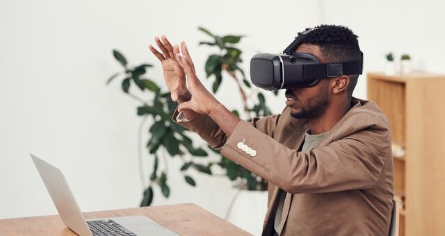 How Control Applications Are Using An Augmented Reality