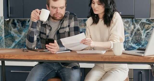 Get Your Finances Back on Track! Top Tips to Clear Your Business Debts