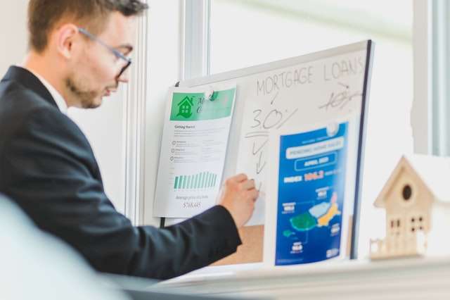 Key Factors to Consider Before Refinancing a Loan