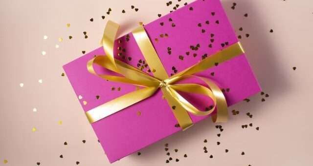 How to Motivate your Employees with Gift Boxes and Other Incentives
