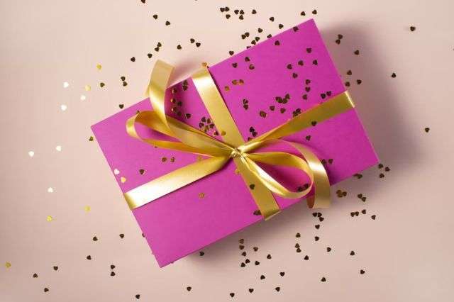 How to Motivate your Employees with Gift Boxes and Other Incentives