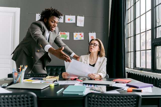 How to Avoid Contract Disputes with Your Employees