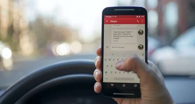 The Pros and Cons of SMS Marketing and Mobile Marketing for Small Businesses