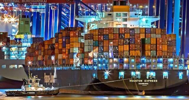 The Evolution of Shipping Partnerships: From Traditional Carriers to Tech-Driven Solutions