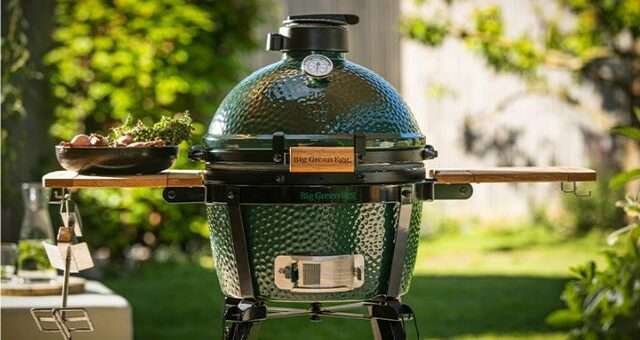 Big Green Egg Grill:
