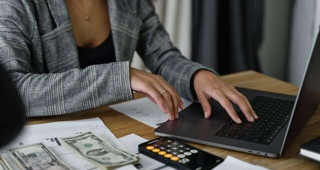 How to Manage Finances for Business Growth